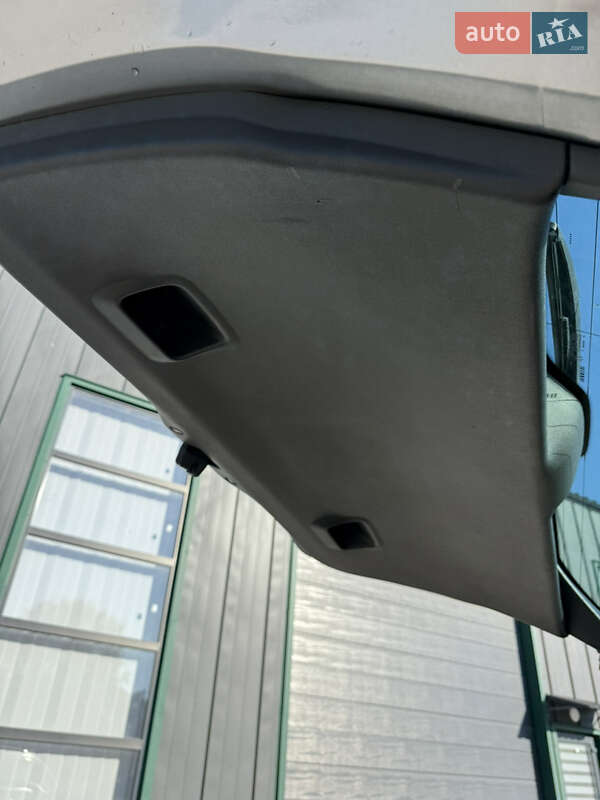 Микровэн Peugeot 5008 2014 в Калуше