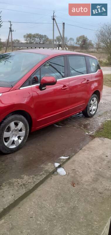 Микровэн Peugeot 5008 2011 в Рогатине