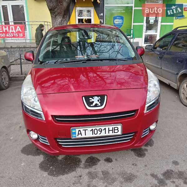 Микровэн Peugeot 5008 2011 в Рогатине