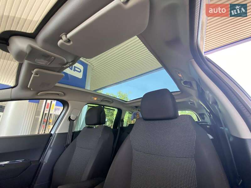 Микровэн Peugeot 5008 2011 в Николаеве