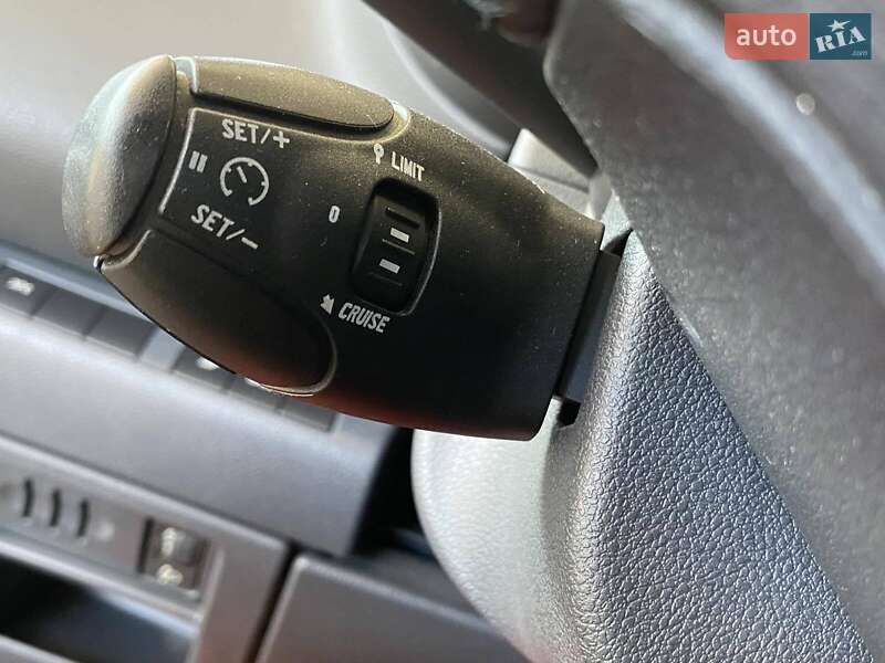 Микровэн Peugeot 5008 2011 в Николаеве
