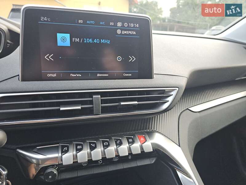 Позашляховик / Кросовер Peugeot 5008 2018 в Стрию