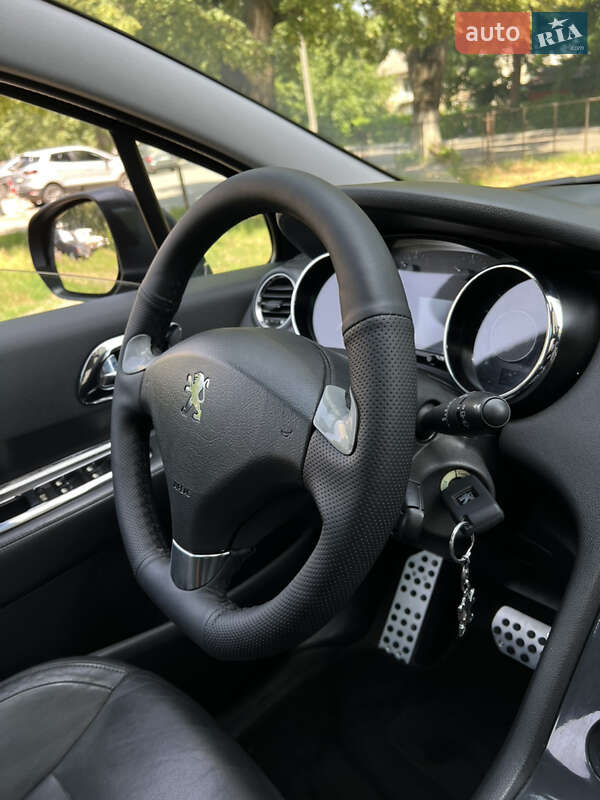 Мікровен Peugeot 5008 2010 в Чернівцях