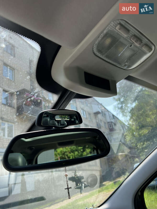 Мікровен Peugeot 5008 2010 в Чернівцях