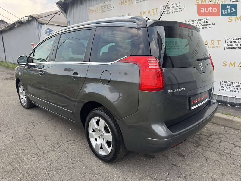 Микровэн Peugeot 5008 2013 в Киеве