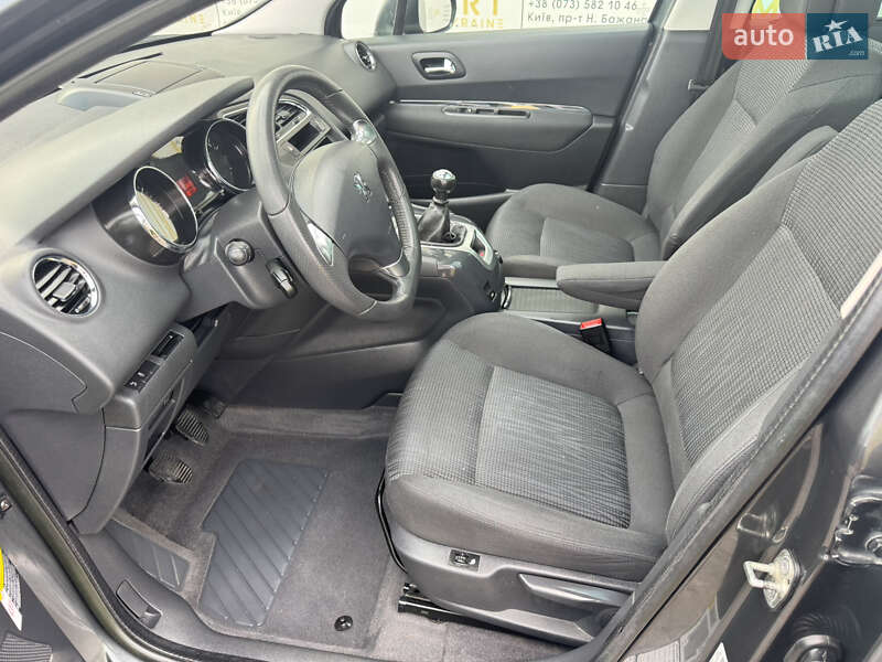 Микровэн Peugeot 5008 2013 в Киеве
