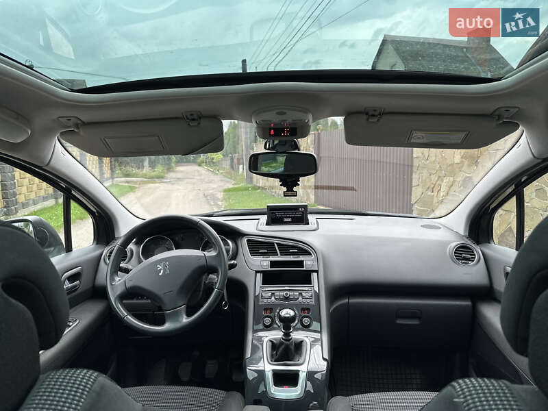 Микровэн Peugeot 5008 2009 в Луцке