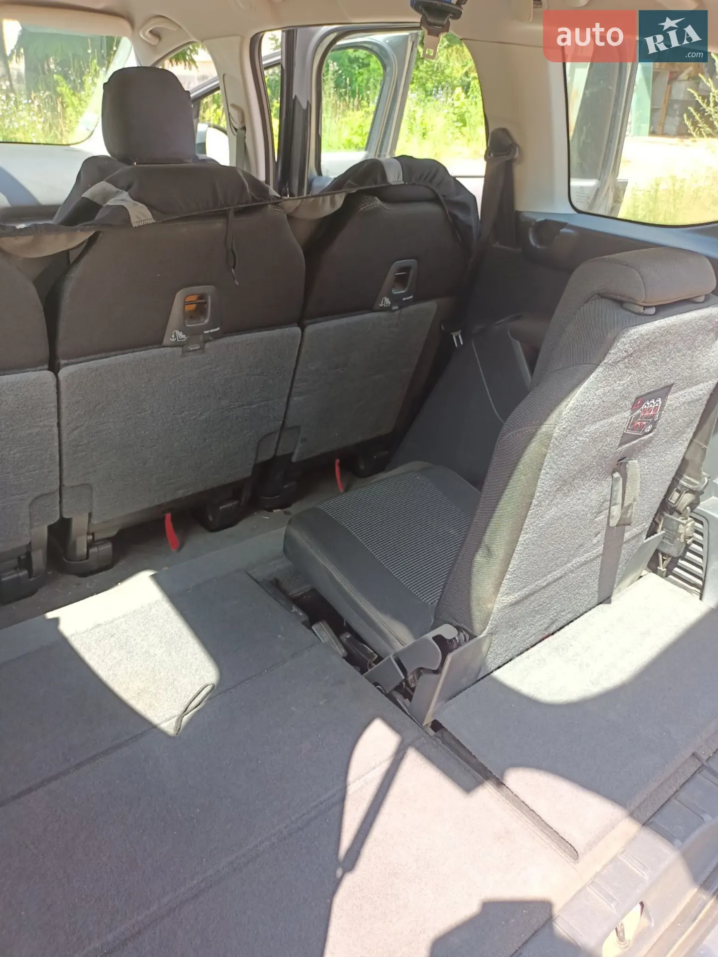 2010 Peugeot 5008 - мініатюра 5