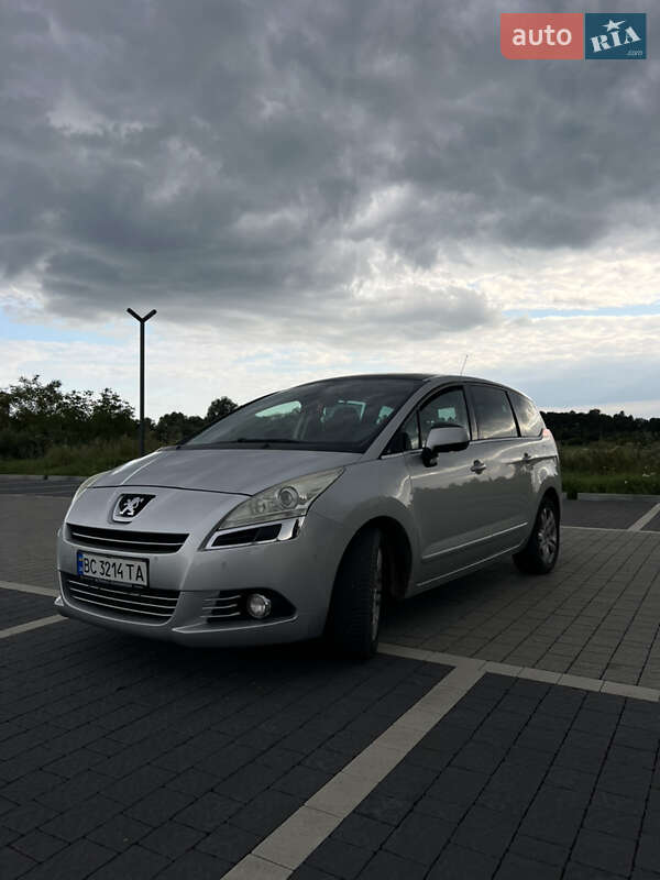 Микровэн Peugeot 5008 2009 в Львове