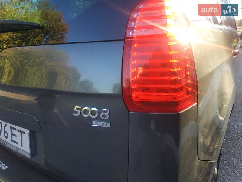 Микровэн Peugeot 5008 2012 в Радивилове