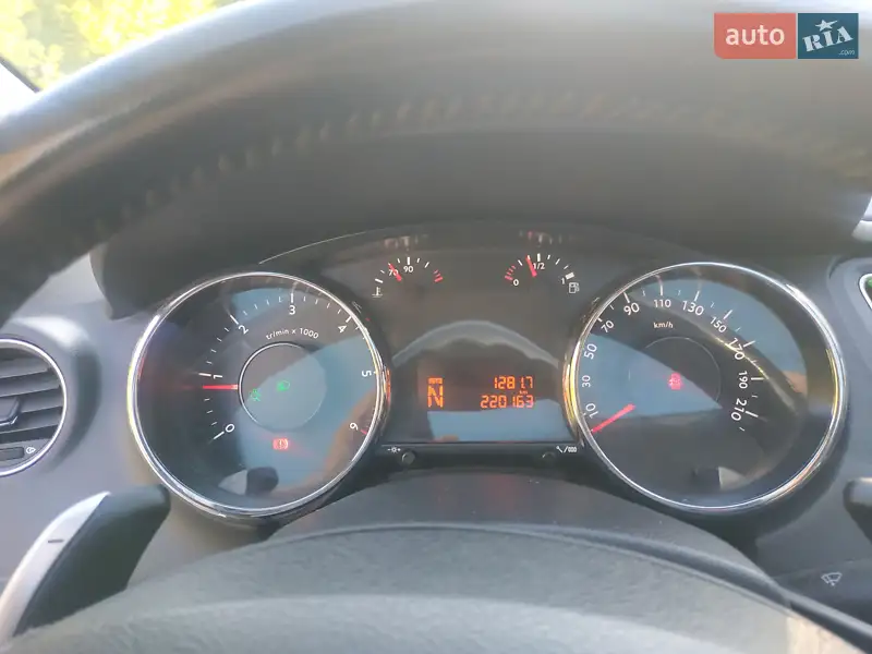 Peugeot 5008 2012 VIN VF30A9HR8CS022230 фото оголошення 17 з 54