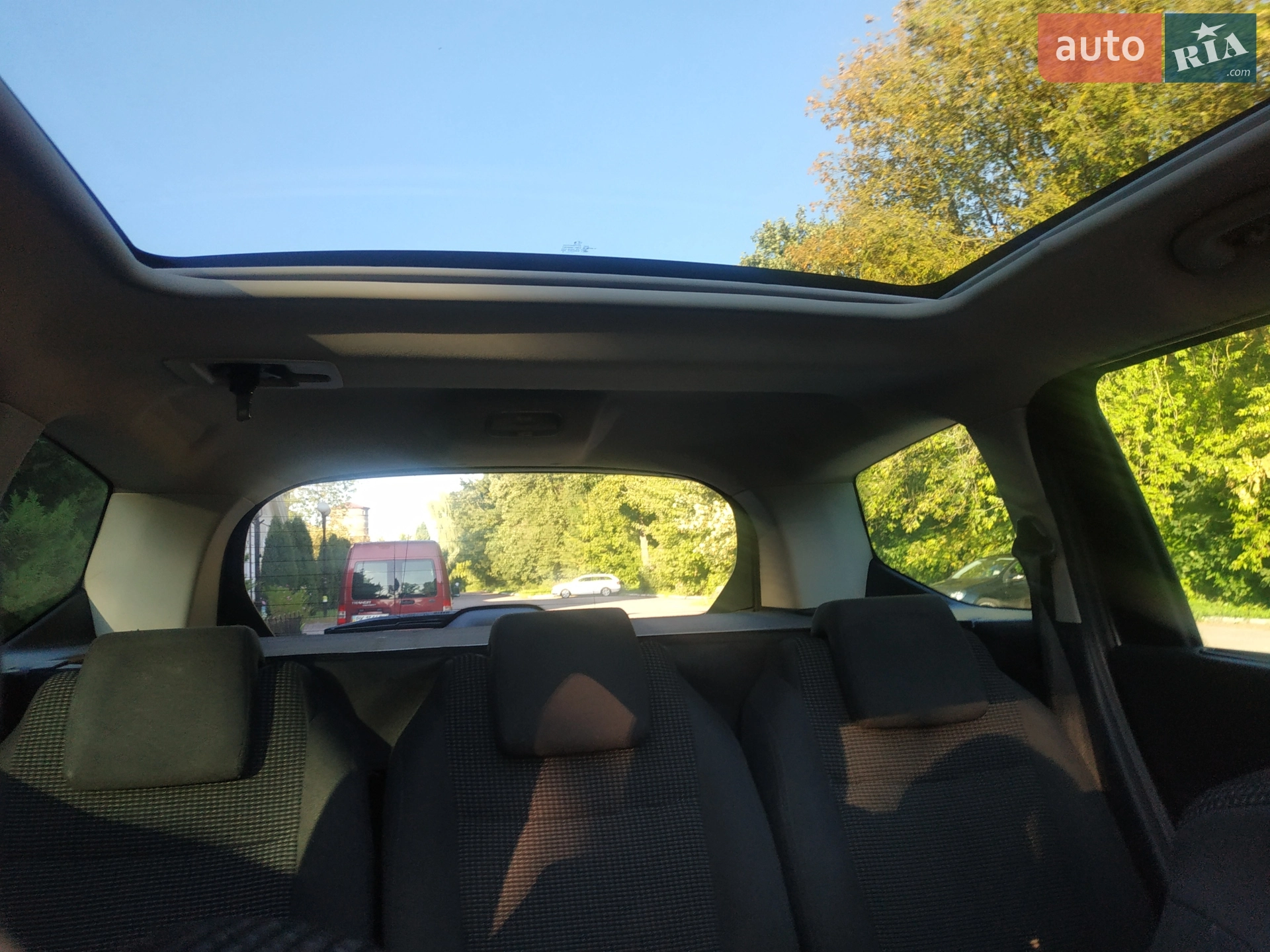 2012 Peugeot 5008 - мініатюра 16