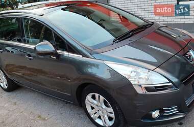Микровэн Peugeot 5008 2010 в Житомире