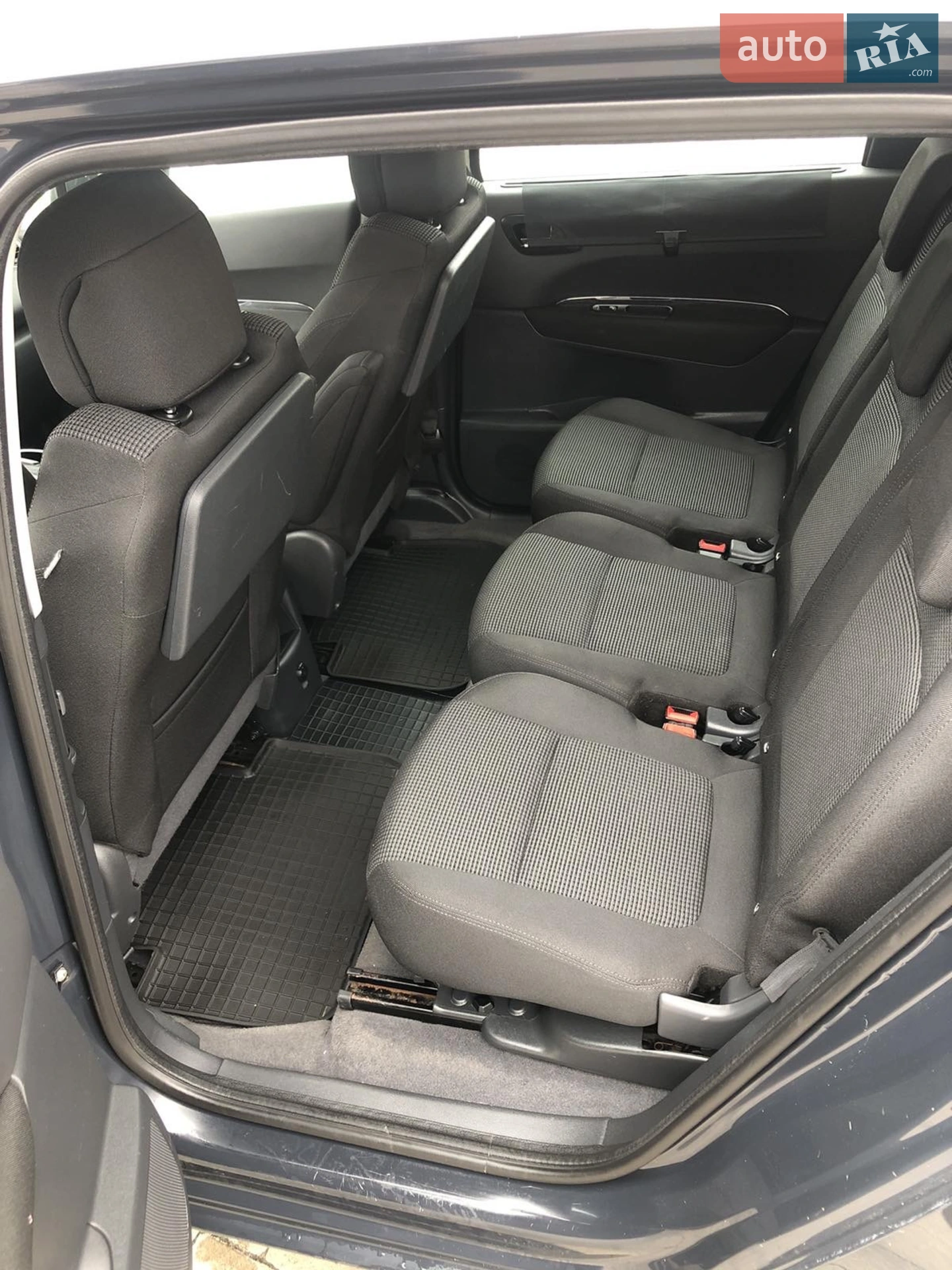 2010 Peugeot 5008 - мініатюра 13