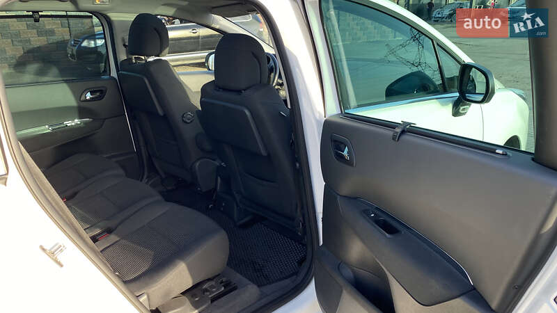 Мікровен Peugeot 5008 2015 в Рівному