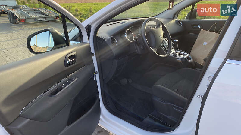 Мікровен Peugeot 5008 2015 в Рівному