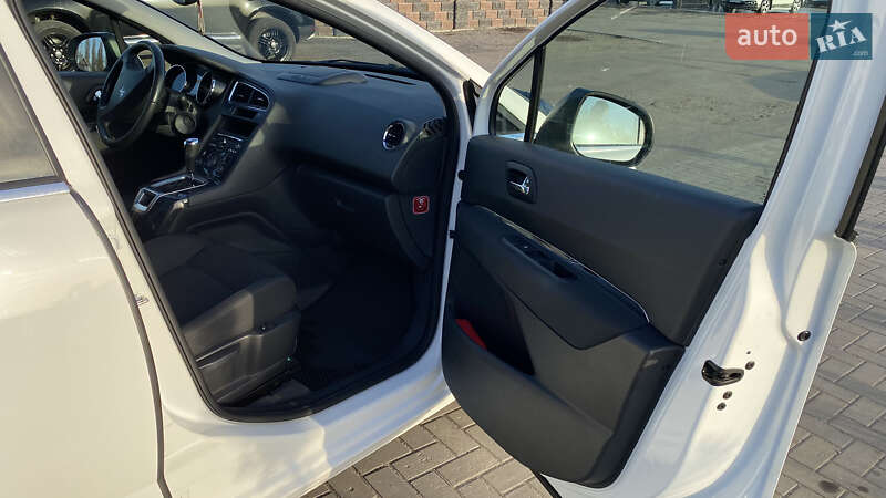 Мікровен Peugeot 5008 2015 в Рівному