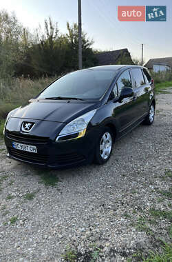 Микровэн Peugeot 5008 2010 в Старом Самборе