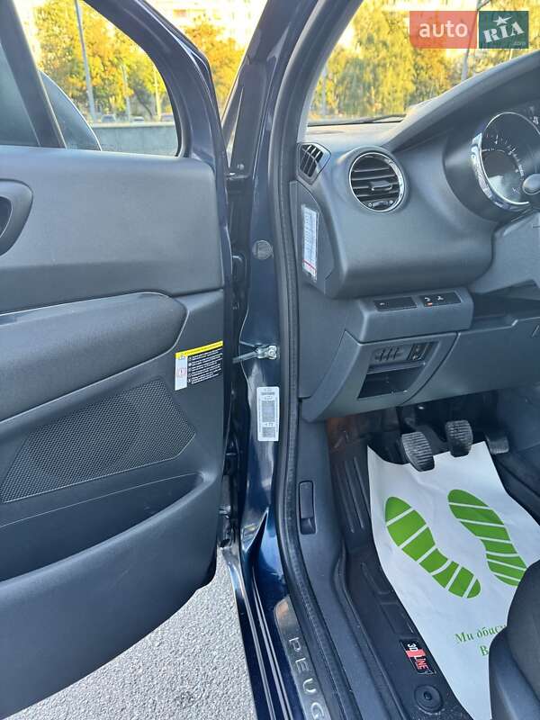 Микровэн Peugeot 5008 2010 в Харькове фото 44 Микровэн Peugeot 5008 2010 в Харькове