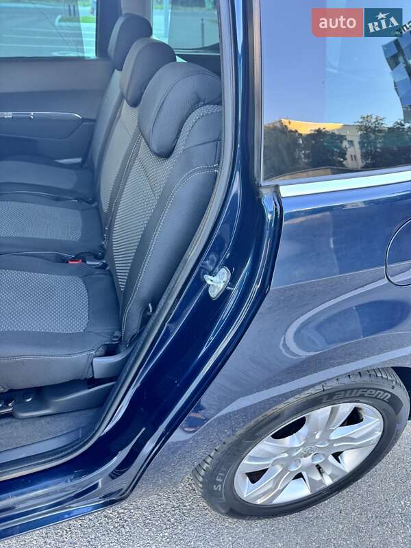 Микровэн Peugeot 5008 2010 в Харькове фото 86 Микровэн Peugeot 5008 2010 в Харькове