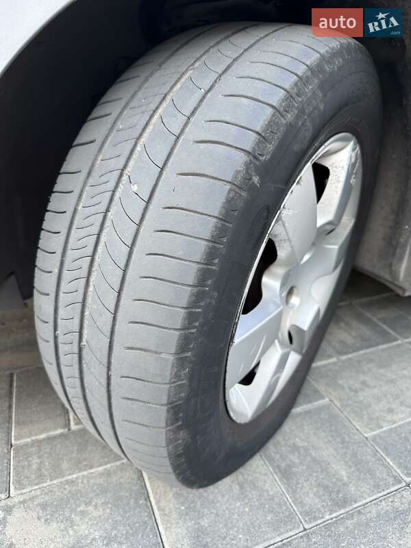 Микровэн Peugeot 5008 2011 в Луцке фото 21 Микровэн Peugeot 5008 2011 в Луцке