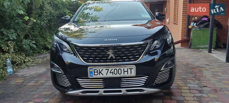 Внедорожник / Кроссовер Peugeot 5008 2017 в Ровно фото 2 Внедорожник / Кроссовер Peugeot 5008 2017 в Ровно