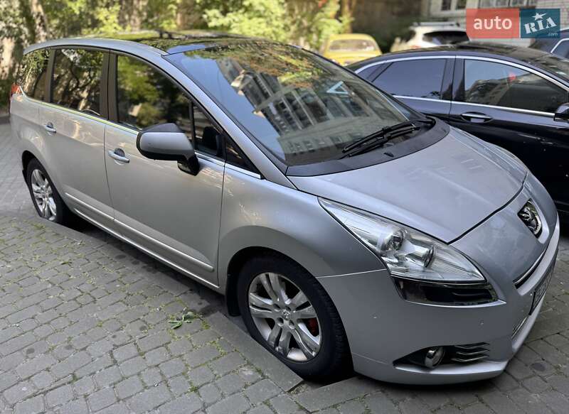 Мікровен Peugeot 5008 2010 в Львові