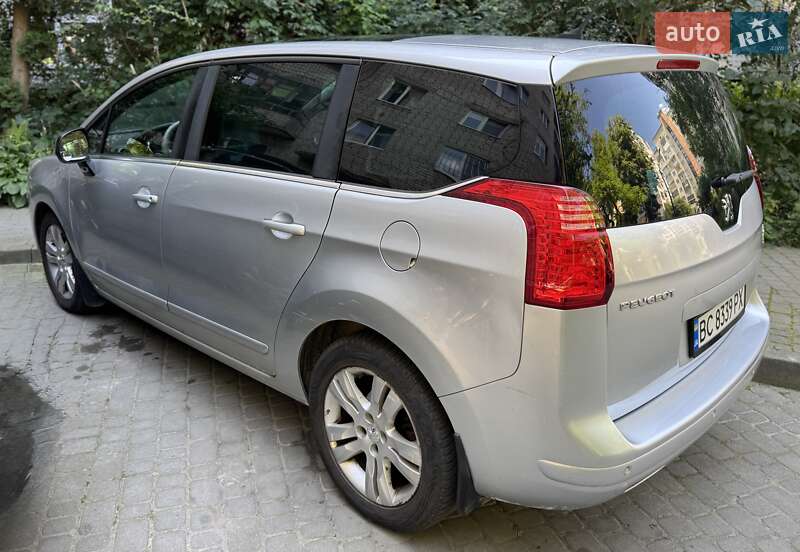 Мікровен Peugeot 5008 2010 в Львові