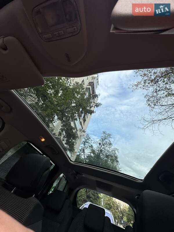 Мікровен Peugeot 5008 2010 в Львові