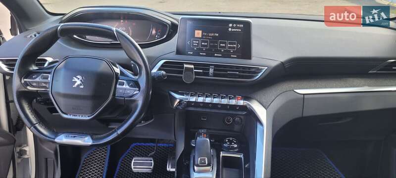 Позашляховик / Кросовер Peugeot 5008 2018 в Українці