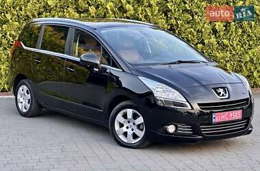 Мікровен Peugeot 5008 2012 в Стрию