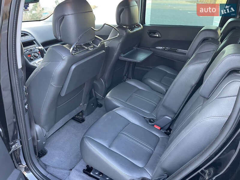 Мікровен Peugeot 5008 2015 в Луцьку