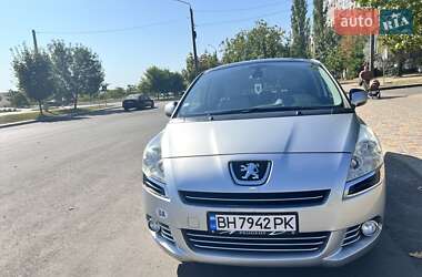 Микровэн Peugeot 5008 2010 в Южном