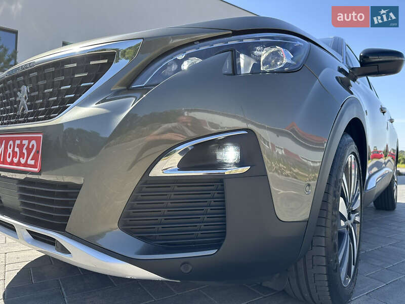 Позашляховик / Кросовер Peugeot 5008 2018 в Луцьку