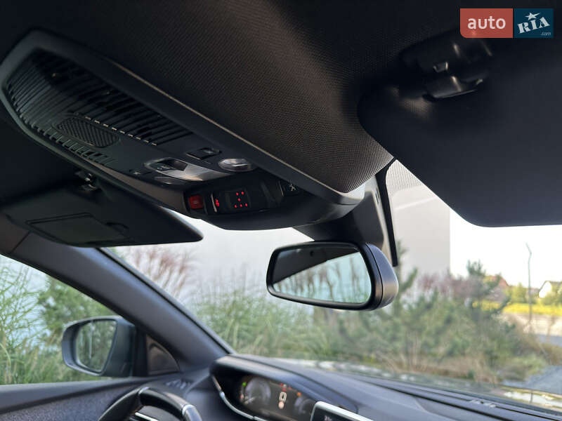 Позашляховик / Кросовер Peugeot 5008 2018 в Луцьку