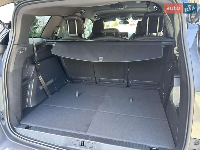 Позашляховик / Кросовер Peugeot 5008 2018 в Луцьку