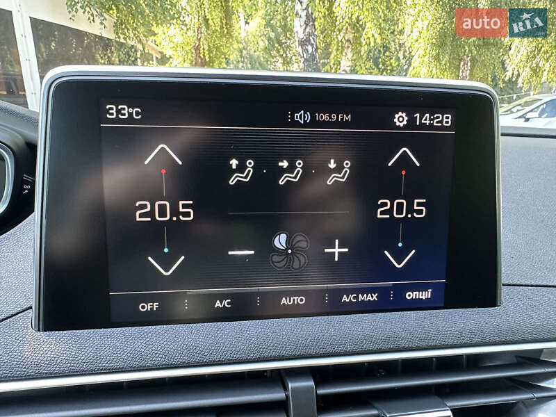 Позашляховик / Кросовер Peugeot 5008 2018 в Луцьку