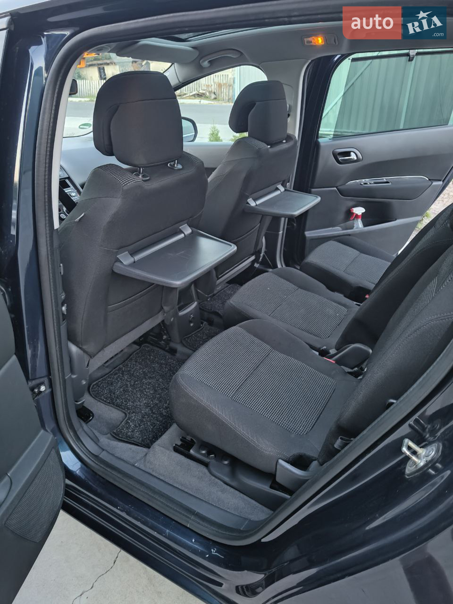 2011 Peugeot 5008 - мініатюра 15