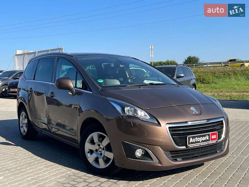 Микровэн Peugeot 5008 2014 в Львове