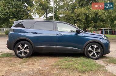 Внедорожник / Кроссовер Peugeot 5008 2022 в 
