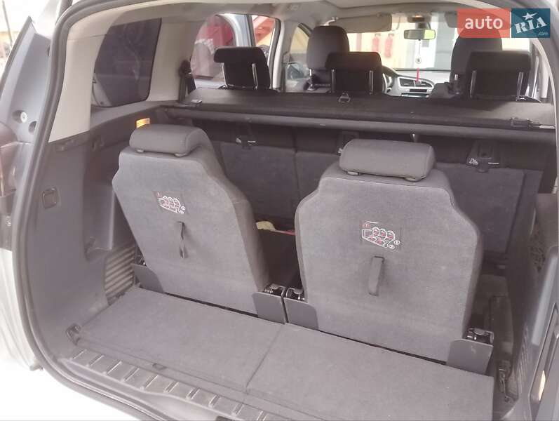 Микровэн Peugeot 5008 2011 в Долине