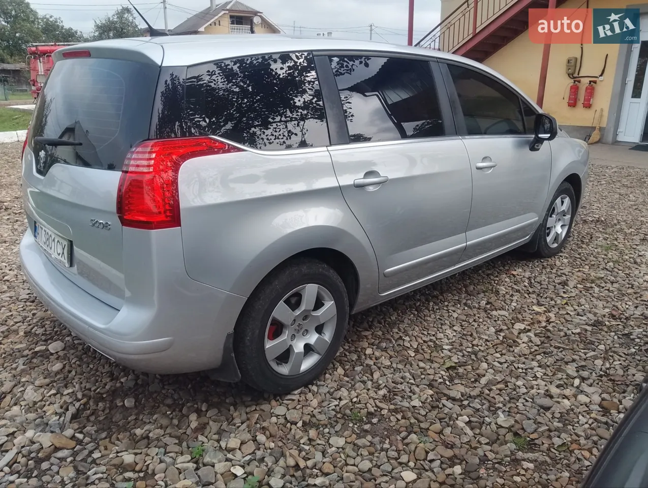2011 Peugeot 5008 - мініатюра 11