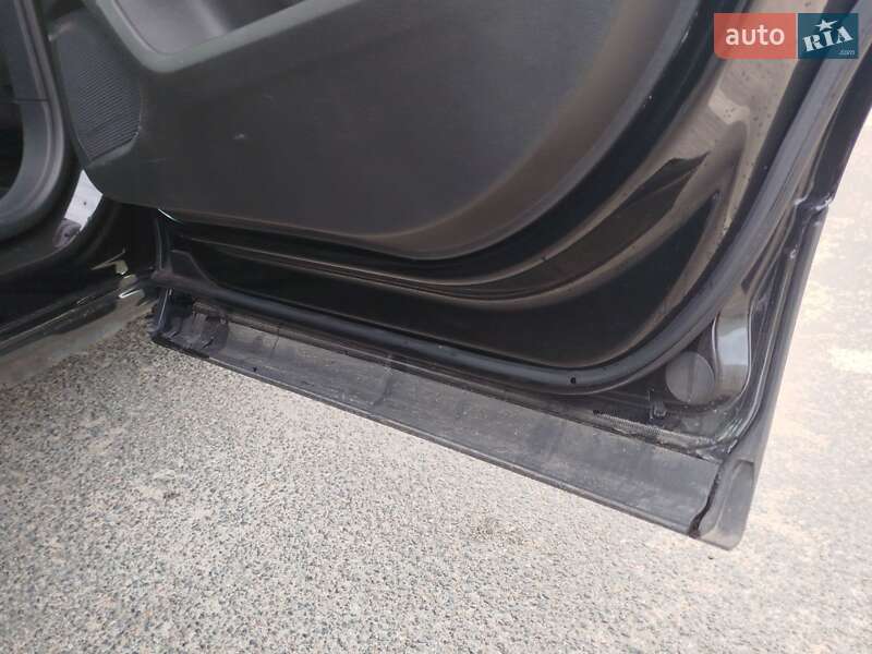 Позашляховик / Кросовер Peugeot 5008 2017 в Малині фото 22 Позашляховик / Кросовер Peugeot 5008 2017 в Малині