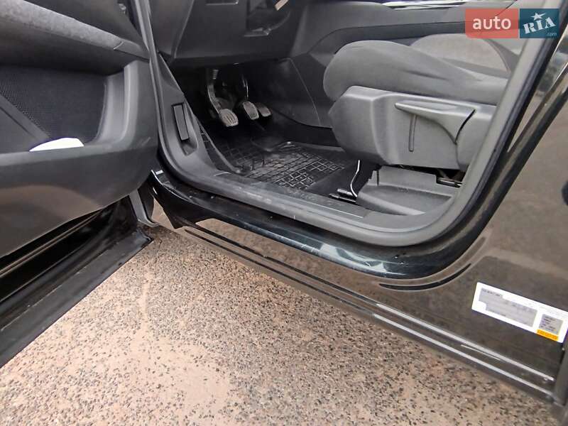 Позашляховик / Кросовер Peugeot 5008 2017 в Малині фото 32 Позашляховик / Кросовер Peugeot 5008 2017 в Малині