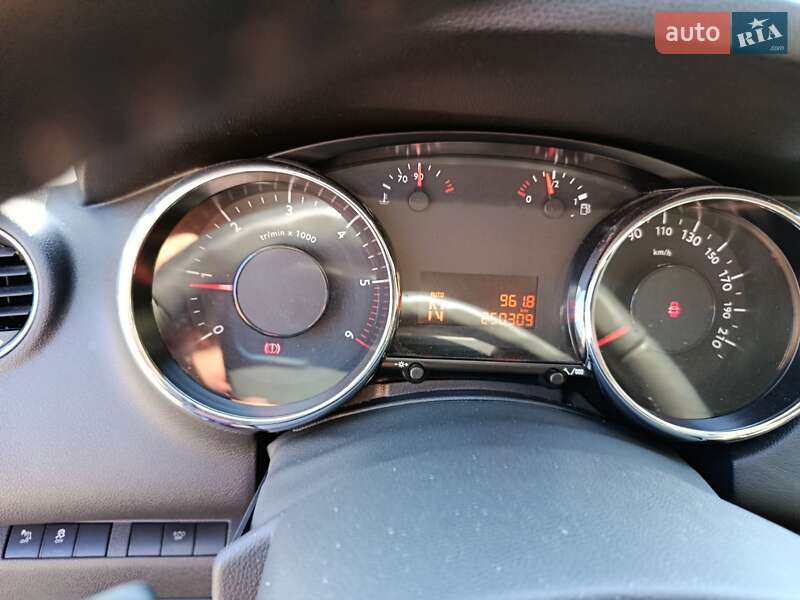 Микровэн Peugeot 5008 2013 в Кривом Роге фото 15 Микровэн Peugeot 5008 2013 в Кривом Роге