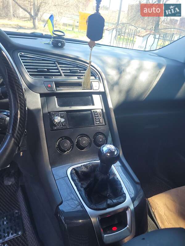 Мікровен Peugeot 5008 2010 в Хмельницькому фото 5 Мікровен Peugeot 5008 2010 в Хмельницькому