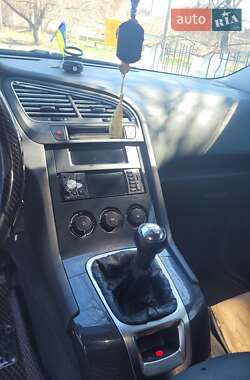 Микровэн Peugeot 5008 2010 в 