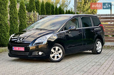 Мікровен Peugeot 5008 2012 в Стрию