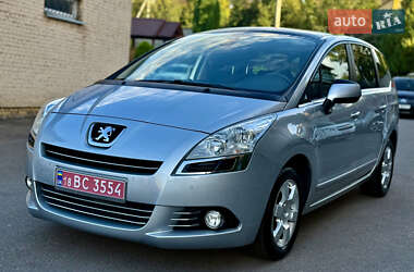Микровэн Peugeot 5008 2010 в Ровно