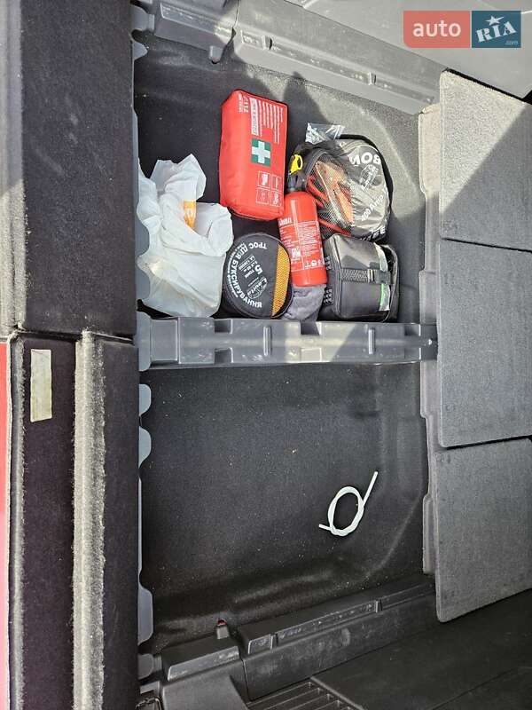 Мікровен Peugeot 5008 2012 в Житомирі